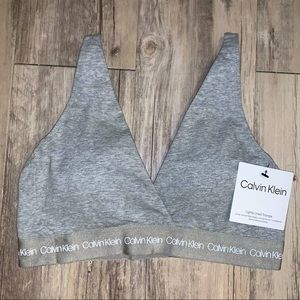 Calvin Klein 2 Way Convertible Bra